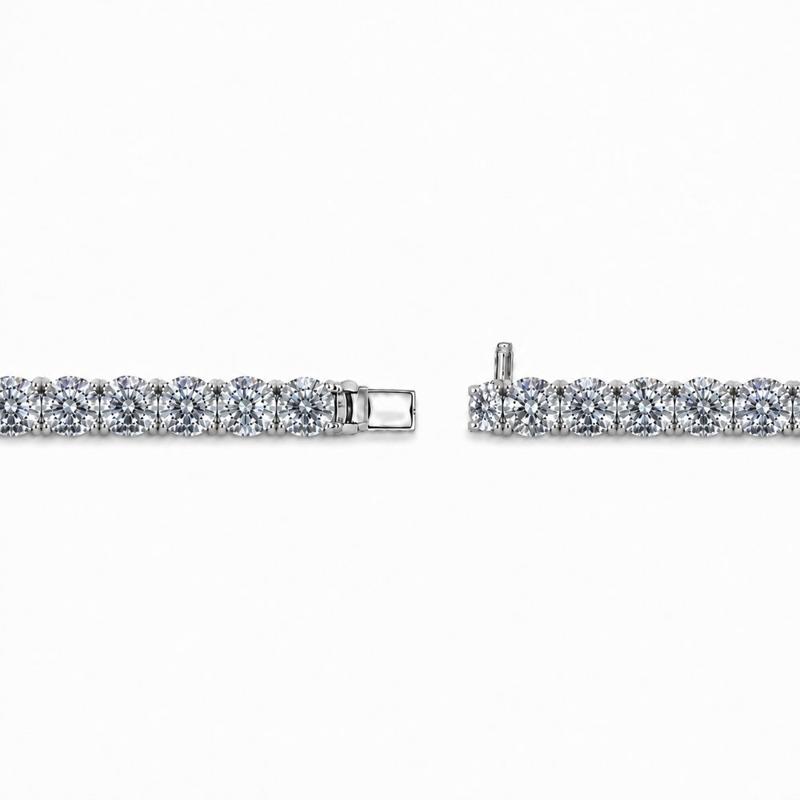 15 CTS Round Tennis Bracelet in White gold, view 3
